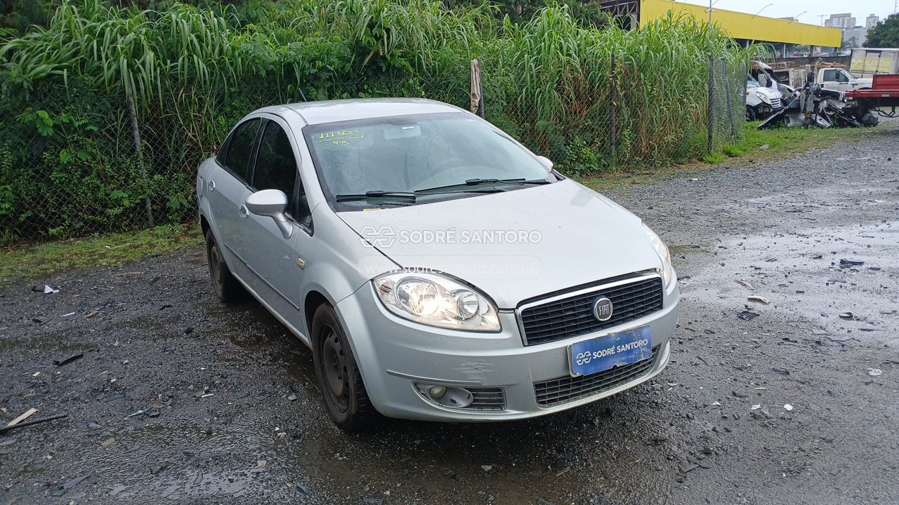 Fiat Linea Lx 1.9 Dual 2010 em leilão