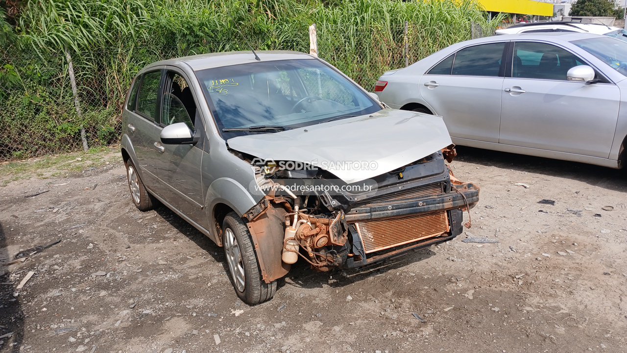 Ford Fiesta 2012 em leilão
