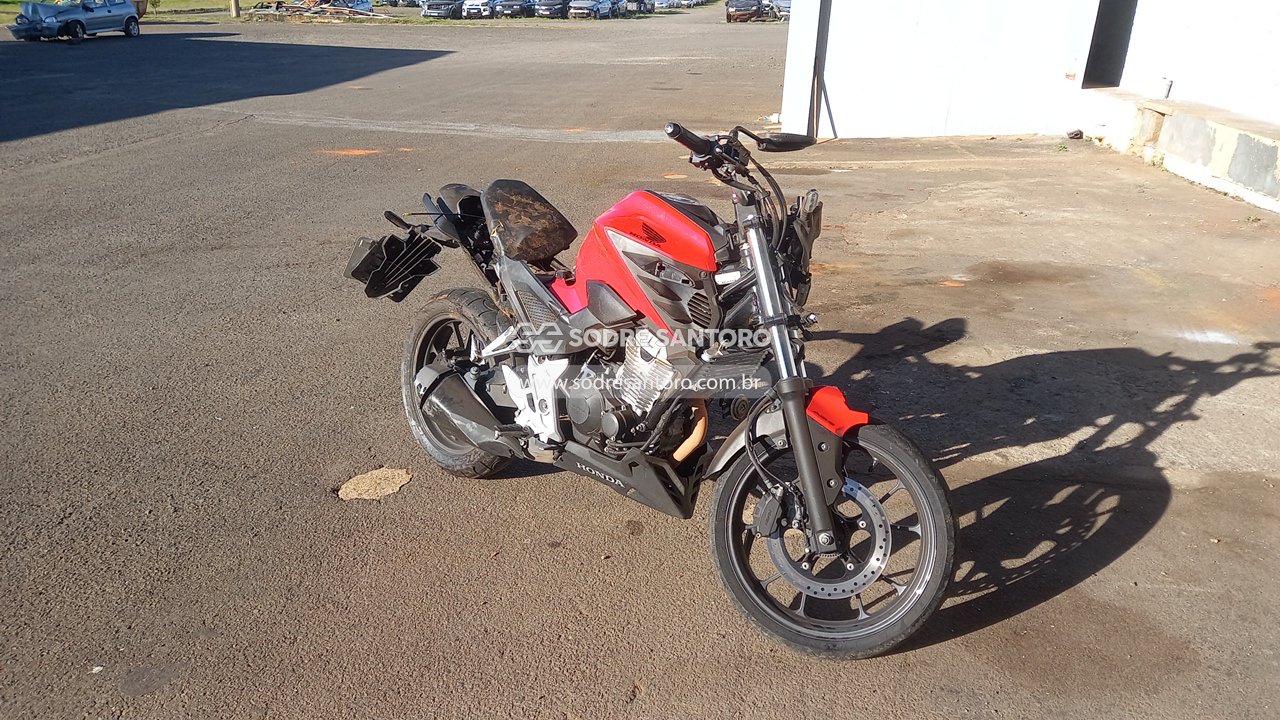 Honda Cb 300f Twister Abs 2024 em leilão