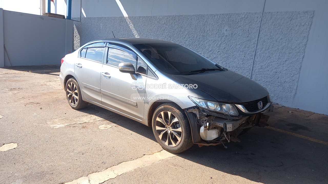 Honda Civic Lxr 2016 em leilão