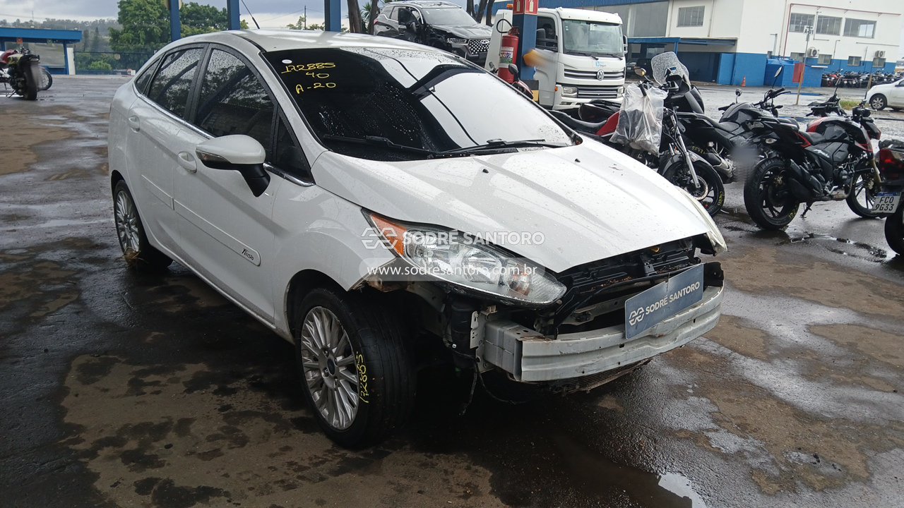 Ford Fiesta Sd 1.6ltia 2015 em leilão