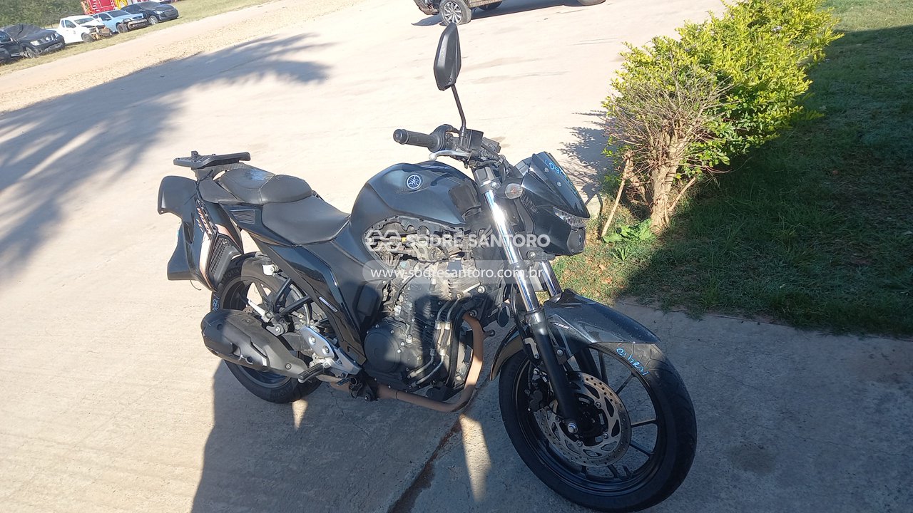 Yamaha Fz25 Fazer 2024 em leilão