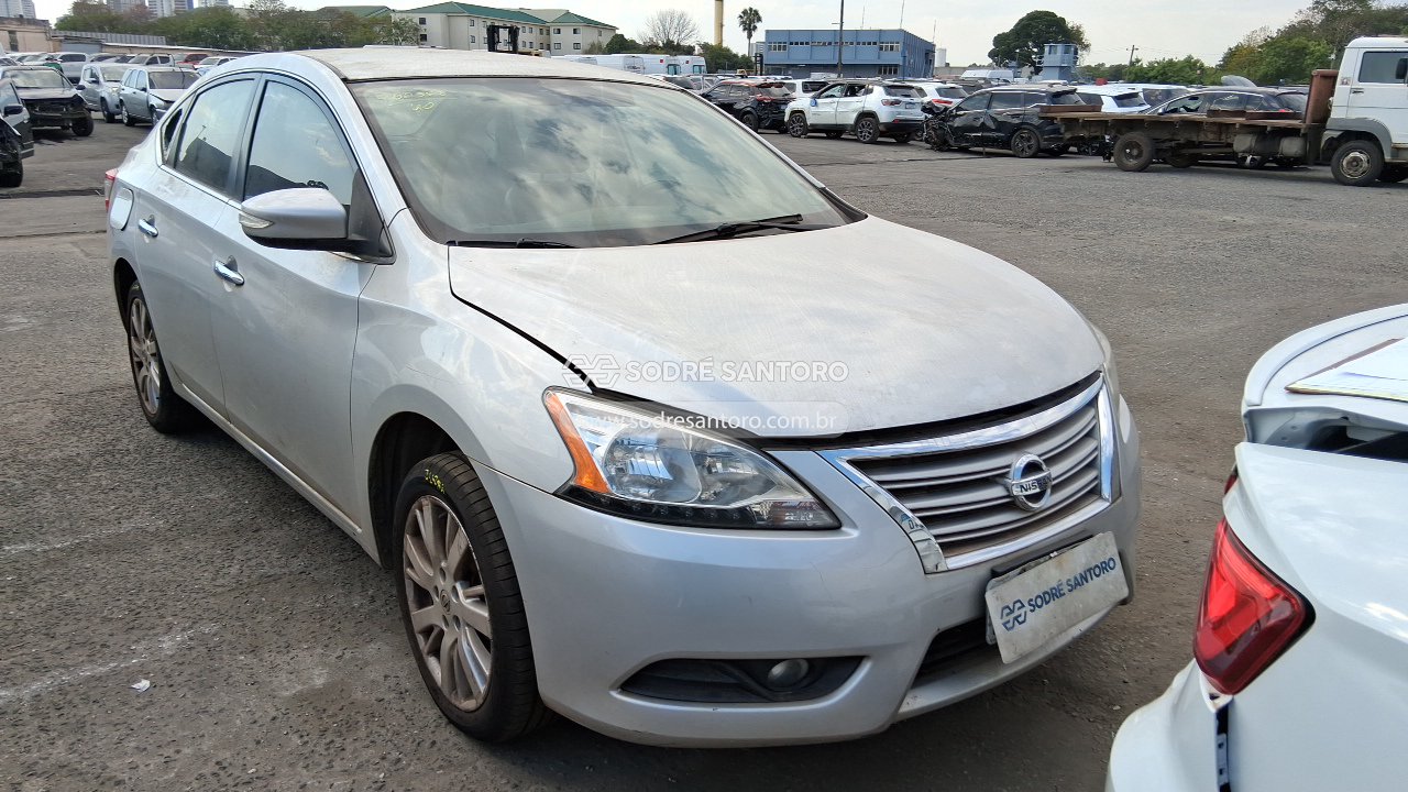 Nissan Sentra 20sl Cvt 2015 em leilão — SP