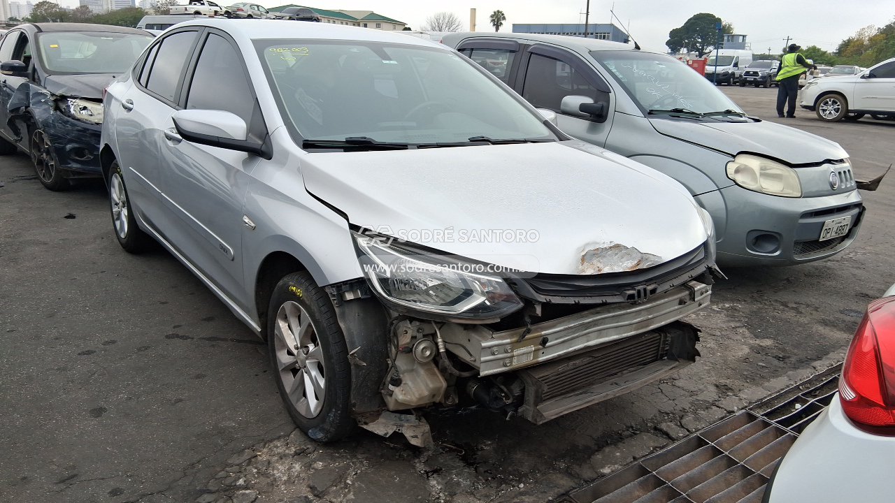 Chevrolet Onix Plus 10tat Lt1 2020 em leilão