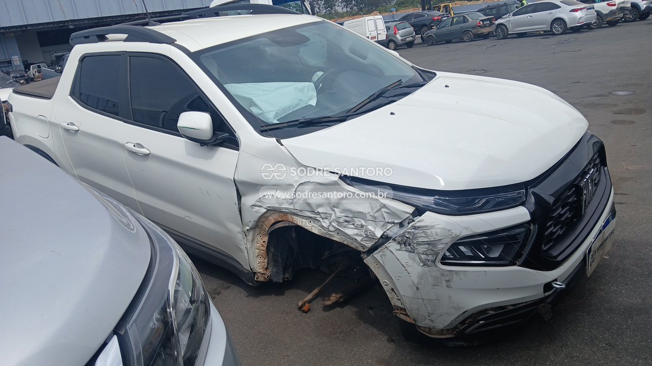 Fiat Toro Freed T270 At6 2024 em leilão