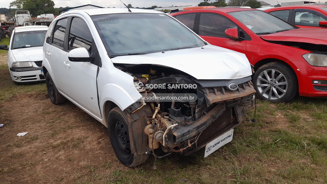 Ford Fiesta Flex 2014 em leilão