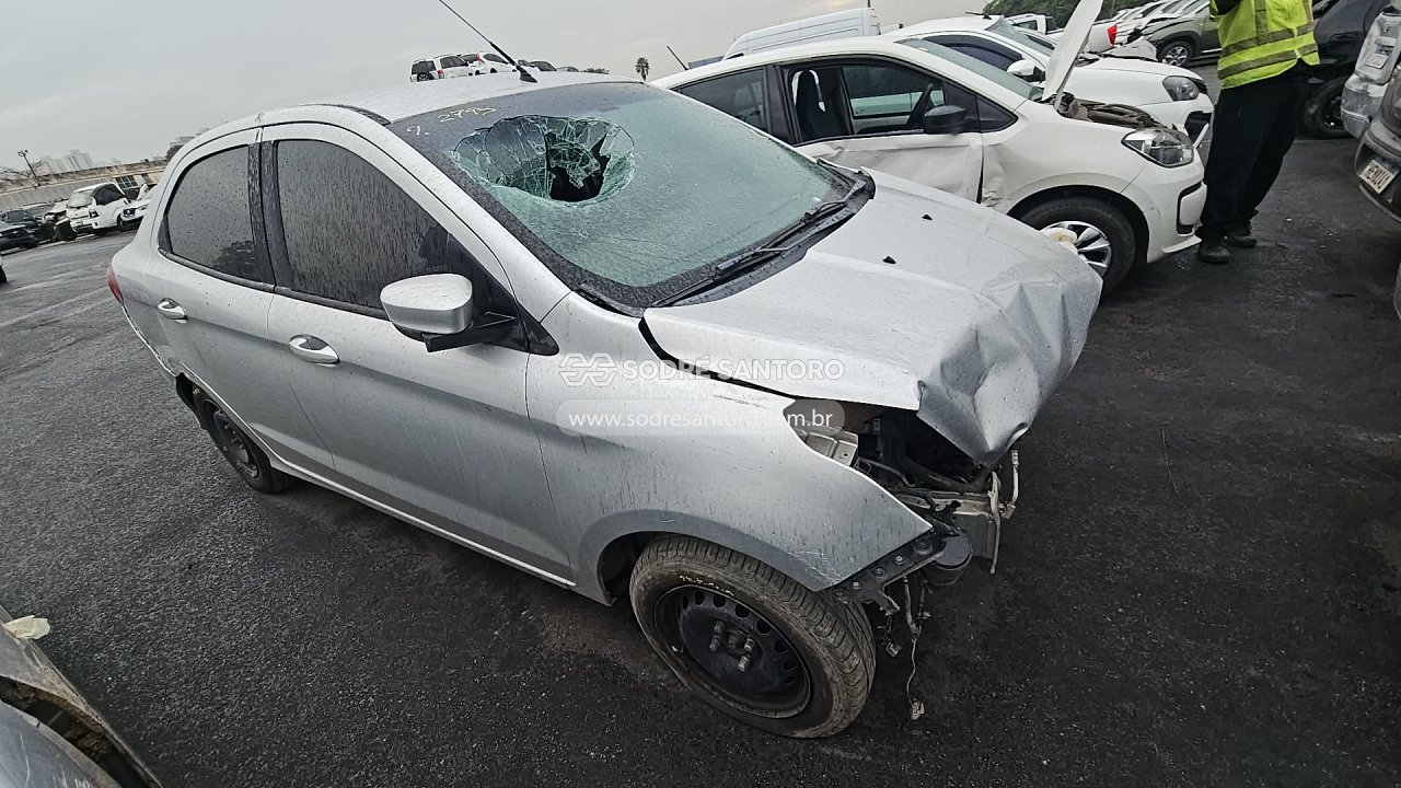 Ford Ka Se 1.0 Sd B Ka+ Sedan 1.5 SE/SE PLUS 16V Flex 4p