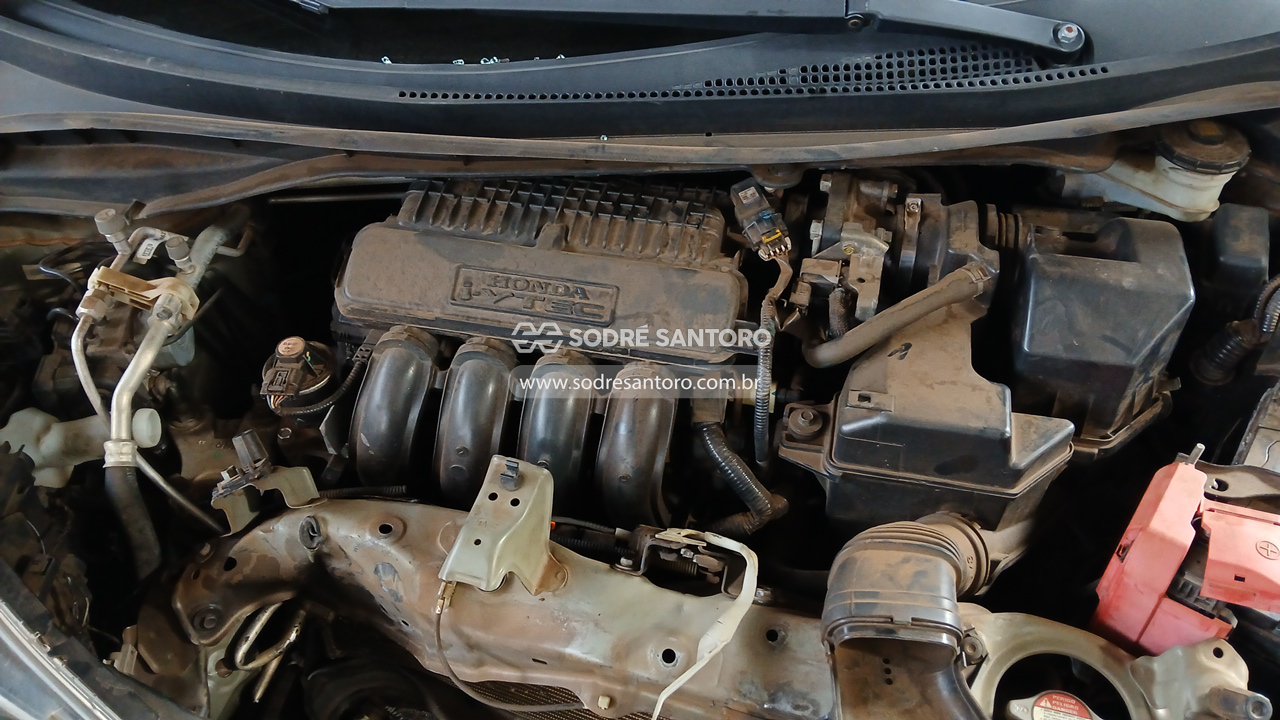 Honda Fit EX Cvt - 2015/2016 — foto 5 de 13