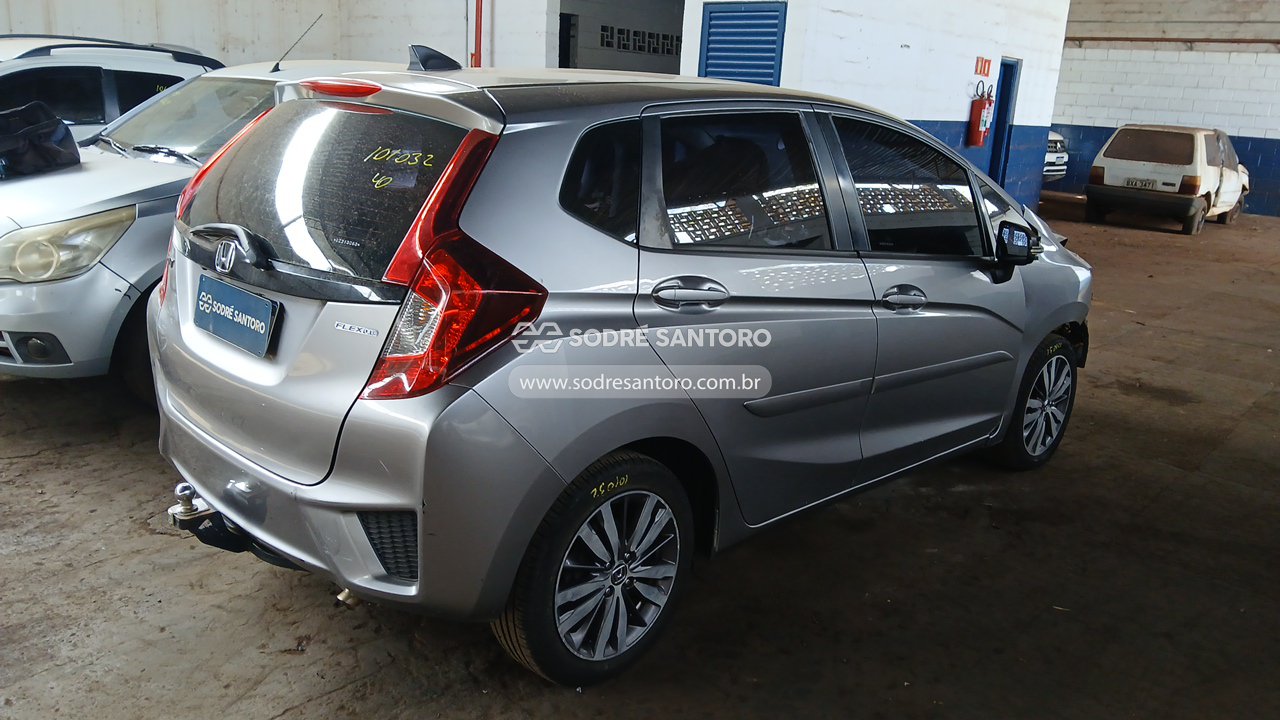 Honda Fit EX Cvt - 2015/2016 — foto 4 de 13