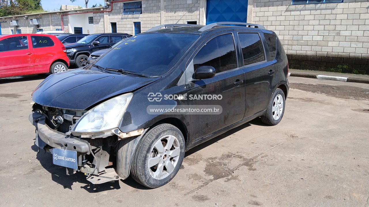 Nissan Livina 18sl - 2011/2012 — foto 3 de 12