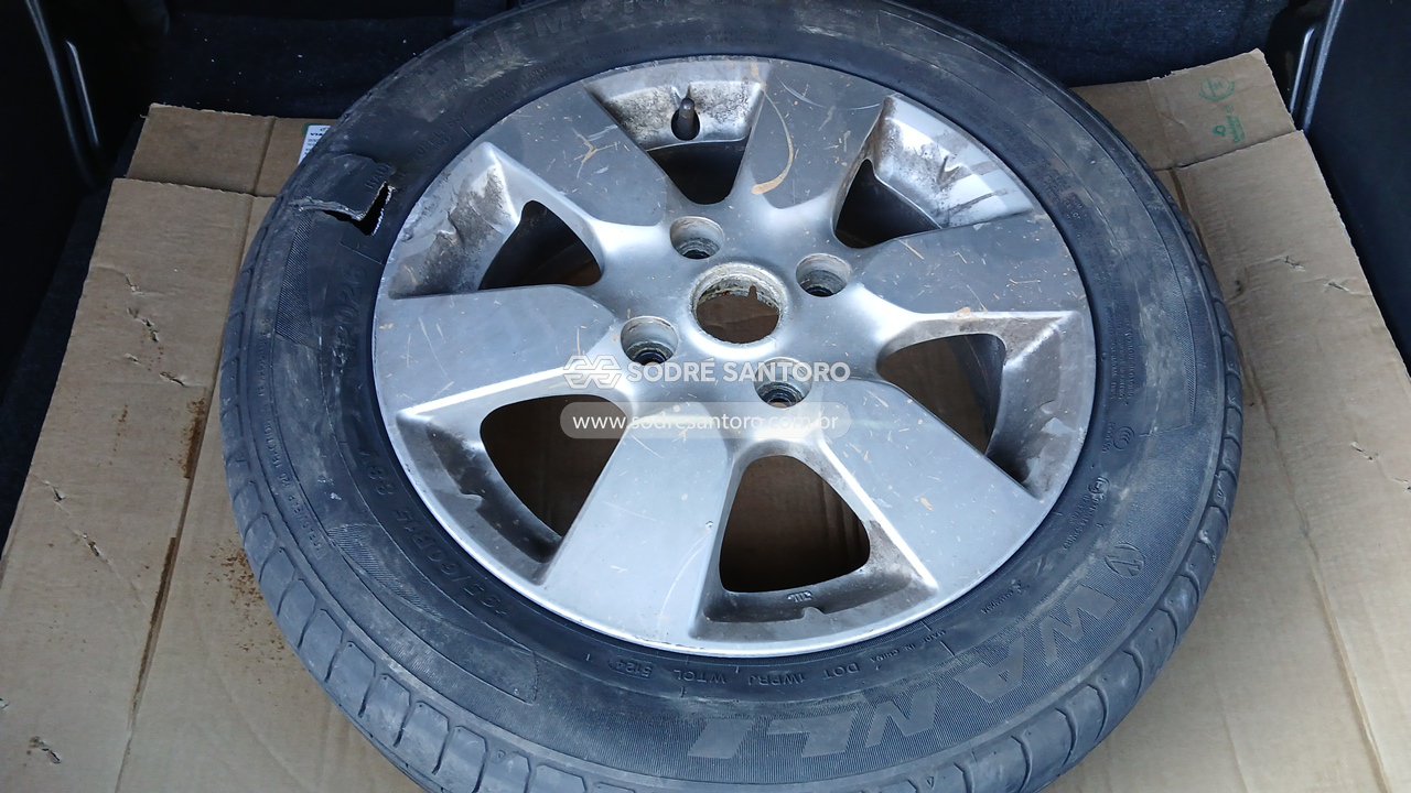 Nissan Livina 18sl - 2011/2012 — foto 10 de 12