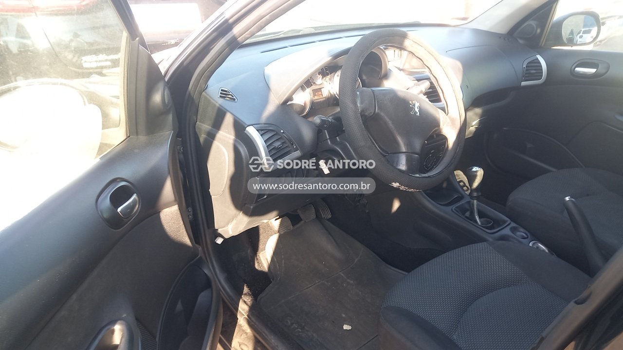 Peugeot 207 HB XR S - 2011/2012 — foto 6 de 13