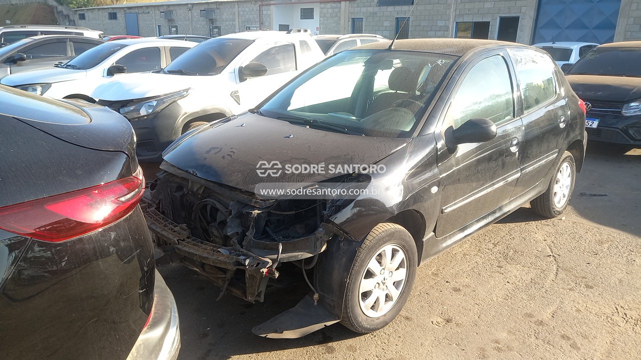Peugeot 207 HB XR S - 2011/2012 — foto 3 de 13