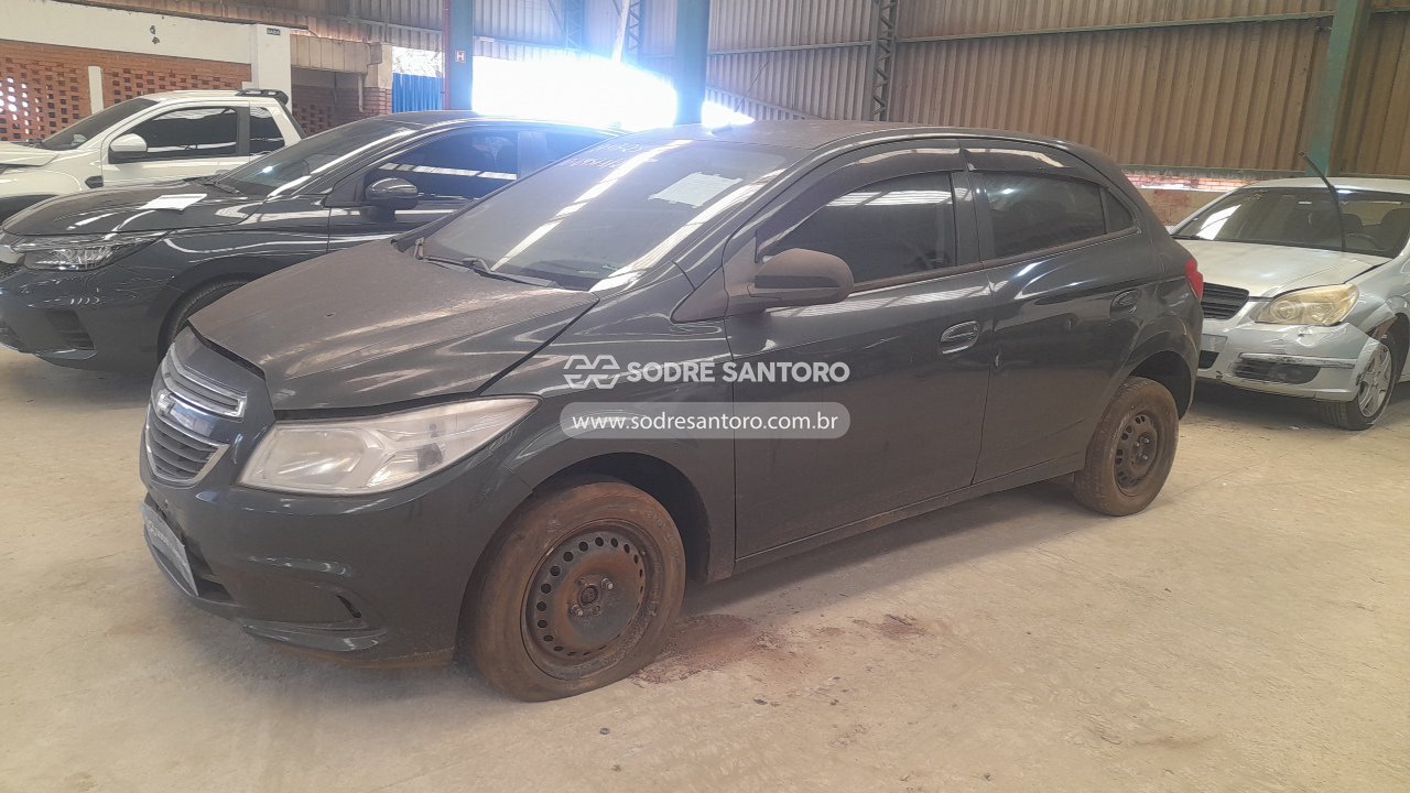 Chevrolet Onix 1.0mt LT - 2016/2016 — foto 3 de 13