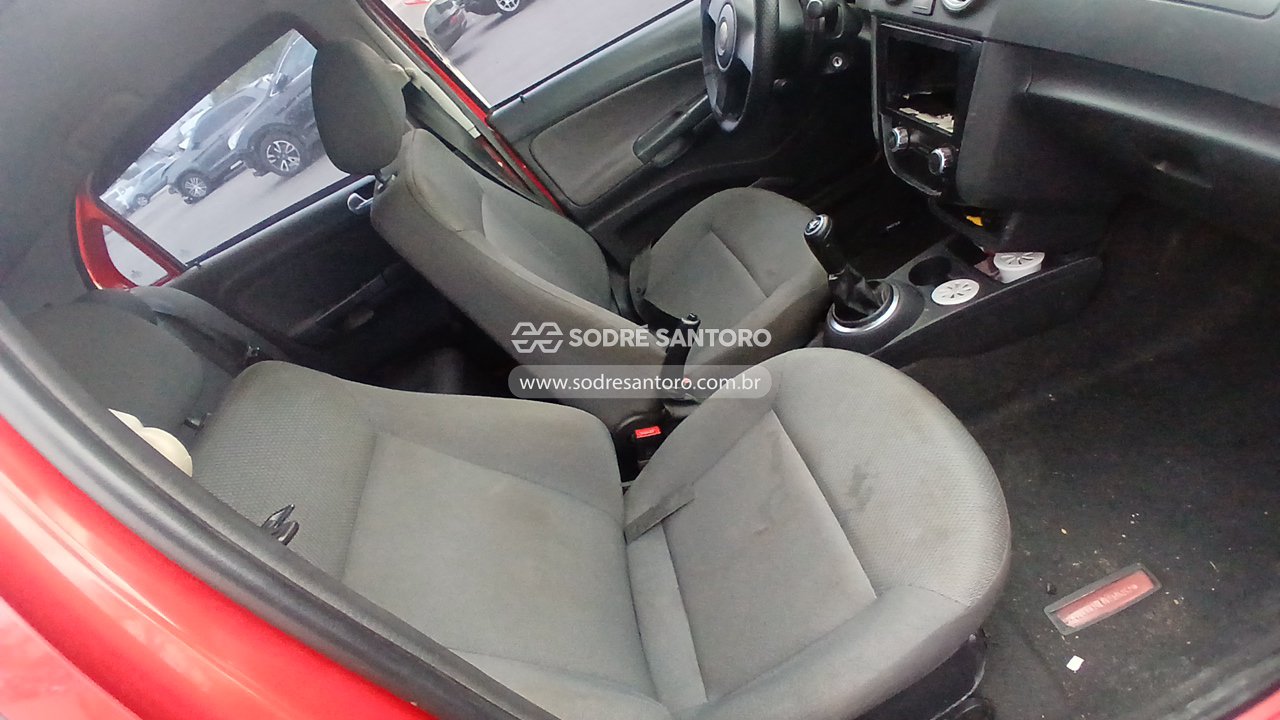 Volkswagen Gol 1.0 - 2009/2010 — foto 9 de 13