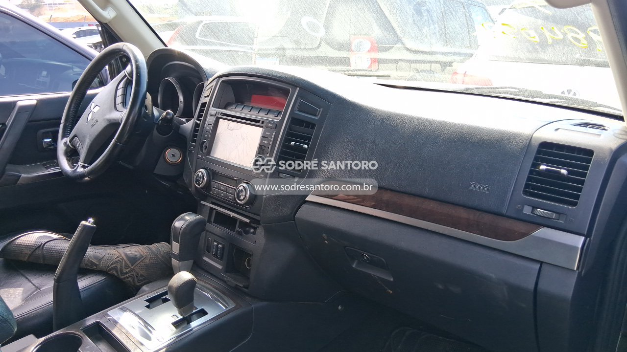 Mitsubishi Pajero Hpe 3.2 - 2012/2013 — foto 7 de 9