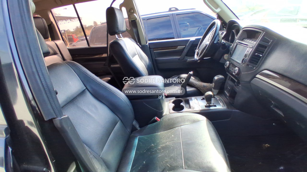 Mitsubishi Pajero Hpe 3.2 - 2012/2013 — foto 8 de 9
