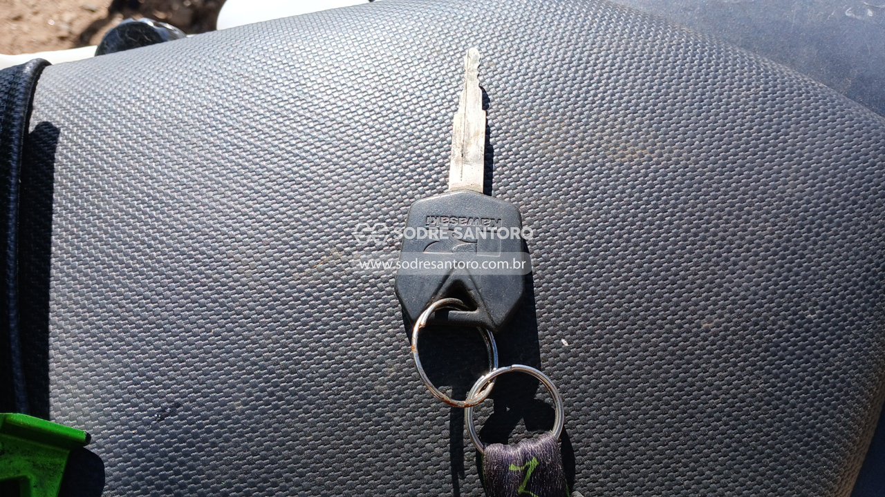 Kawasaki Z750 - 2012/2012 — foto 11 de 12