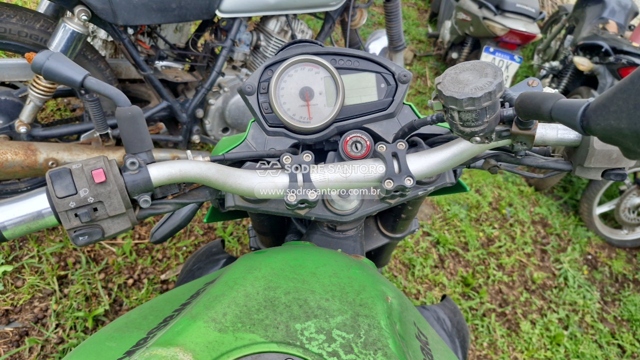 Kawasaki Z750 - 2012/2012 — foto 6 de 12