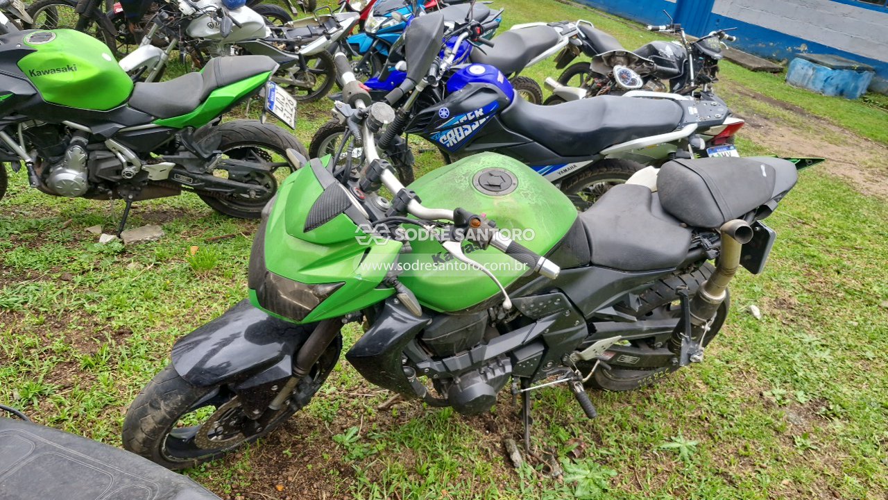 Kawasaki Z750 - 2012/2012 — foto 3 de 12