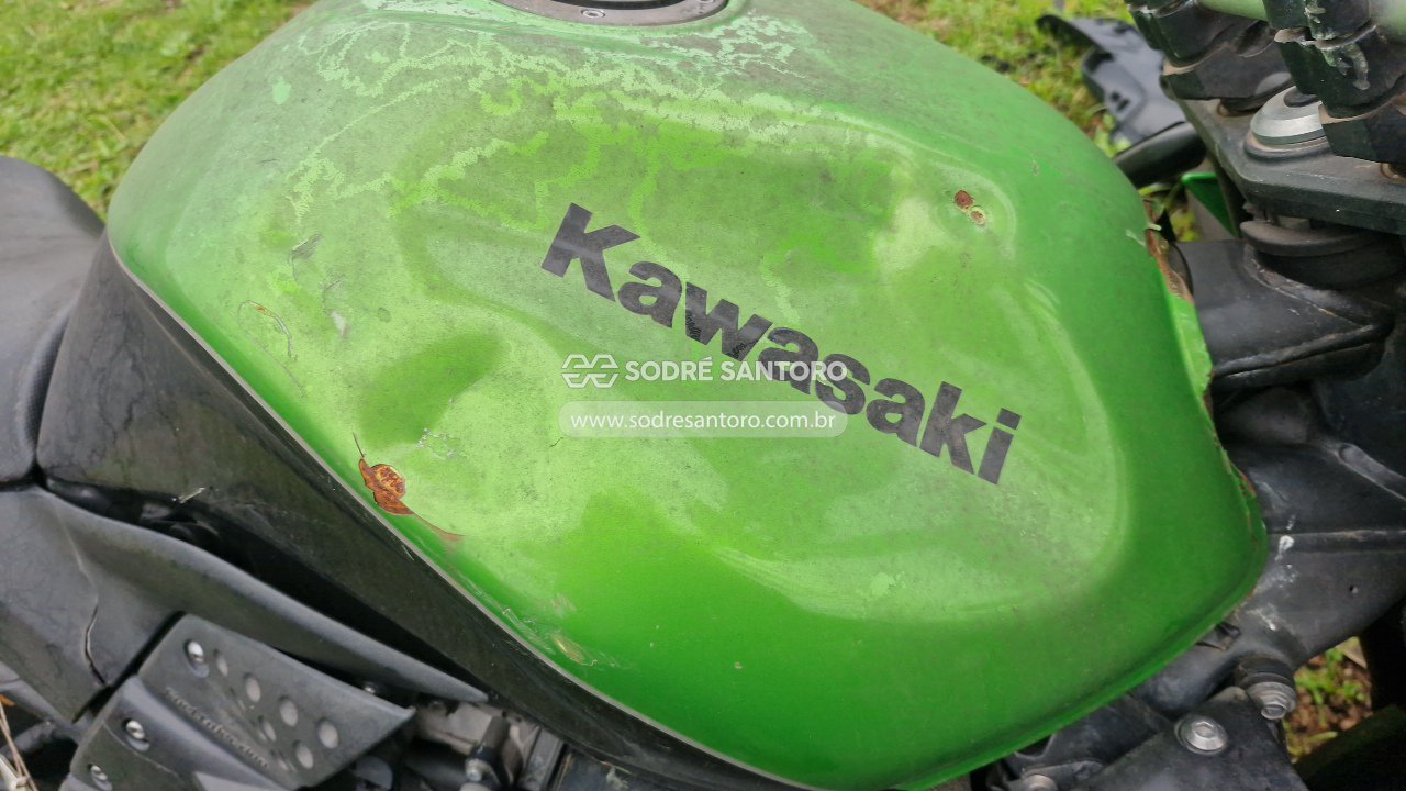 Kawasaki Z750 - 2012/2012 — foto 12 de 12