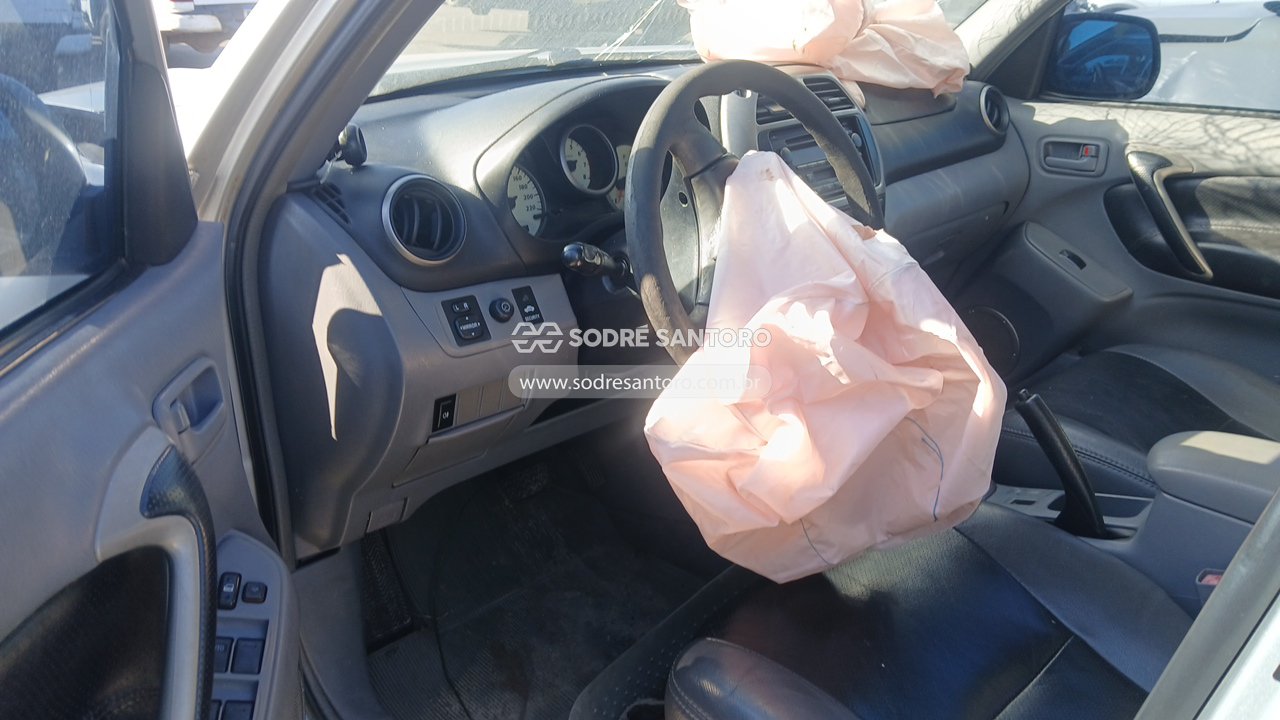 Toyota Rav4 - 2002/2002 — foto 6 de 13