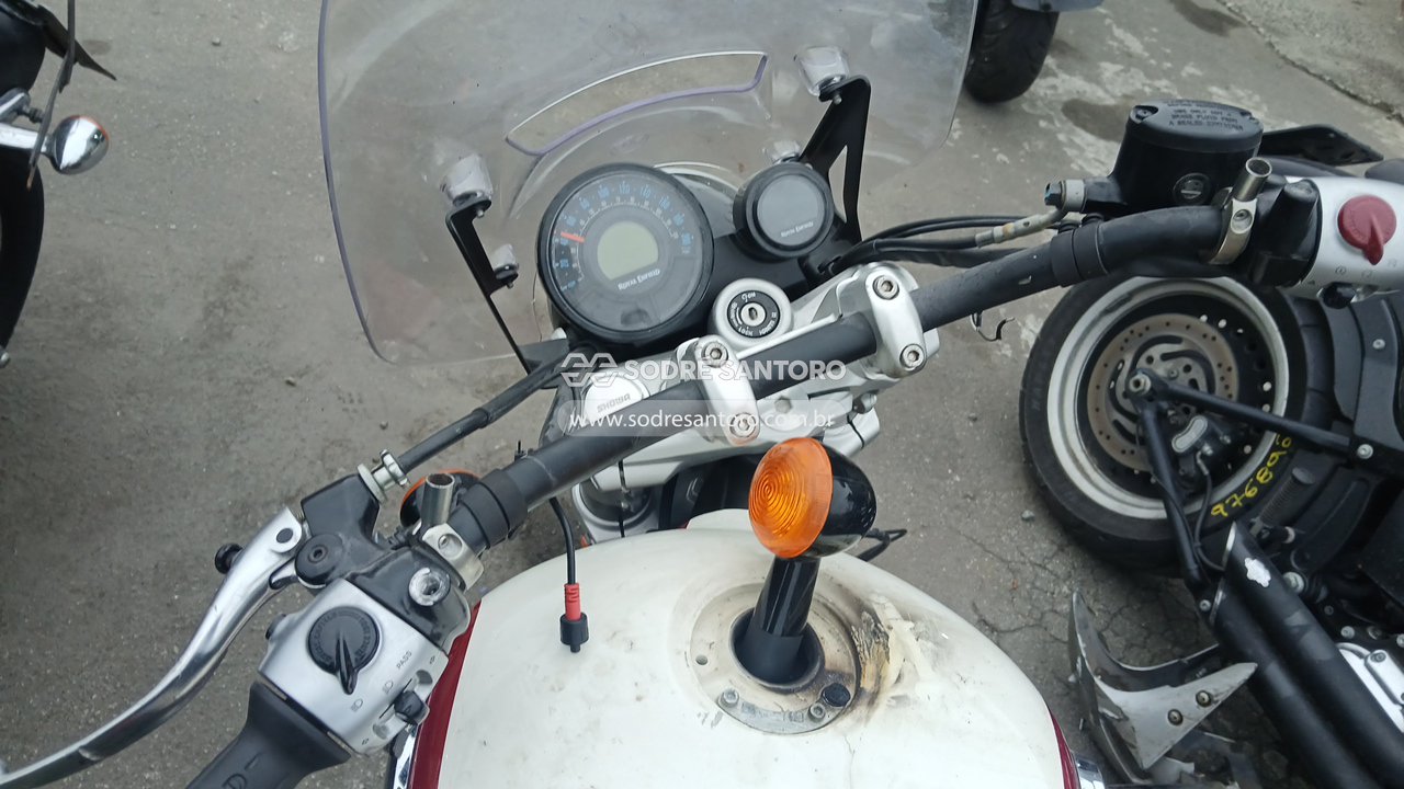 Royal Enfield Super Meteor 650 - 2025/2025 — foto 7 de 10