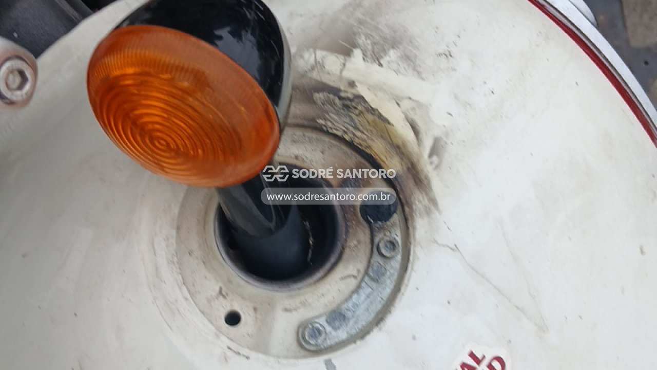 Royal Enfield Super Meteor 650 - 2025/2025 — foto 8 de 10