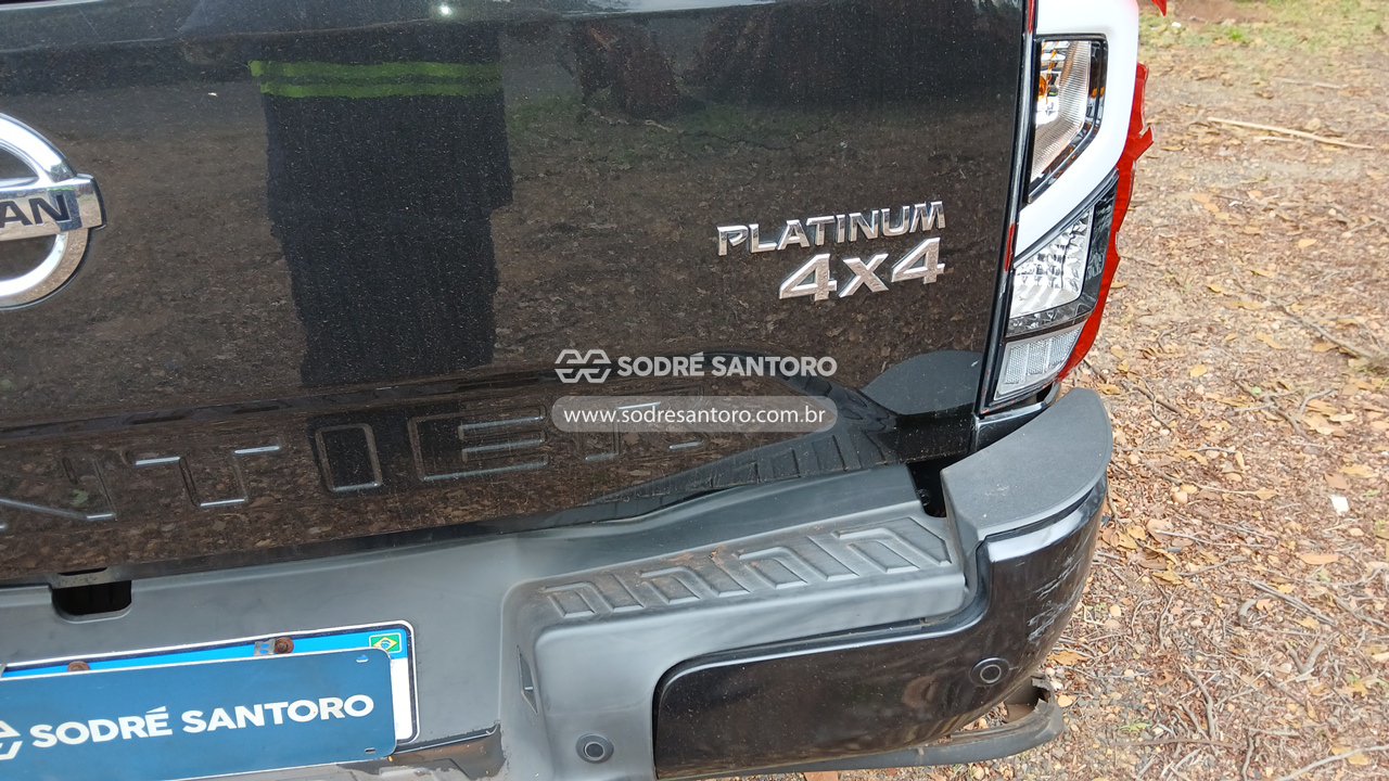 Nissan Frontier Plt - 2022/2023 — foto 11 de 13