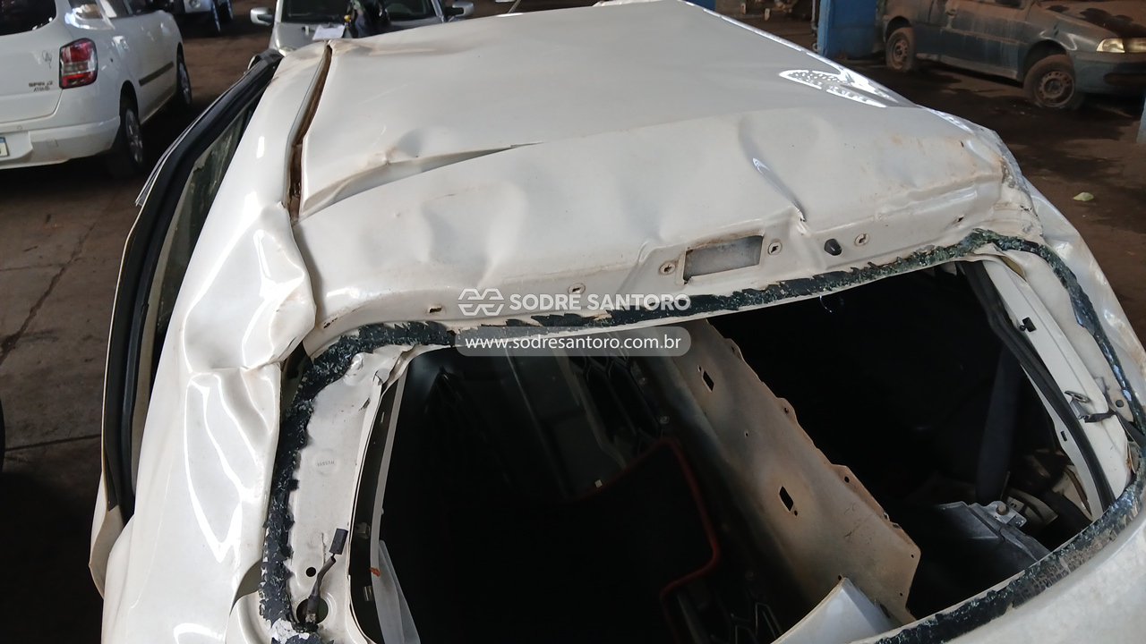 Nissan March 16sl - 2015/2016 — foto 10 de 13