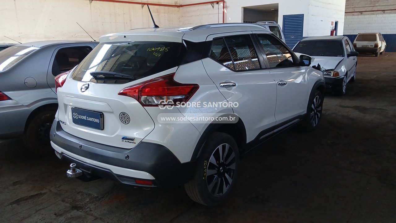 Nissan Kicks SL Cvt - 2017/2018 — foto 4 de 13