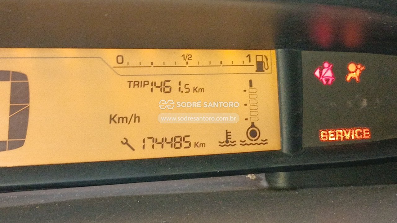 Citroen C4 Pallas - 2011/2011 — foto 7 de 13