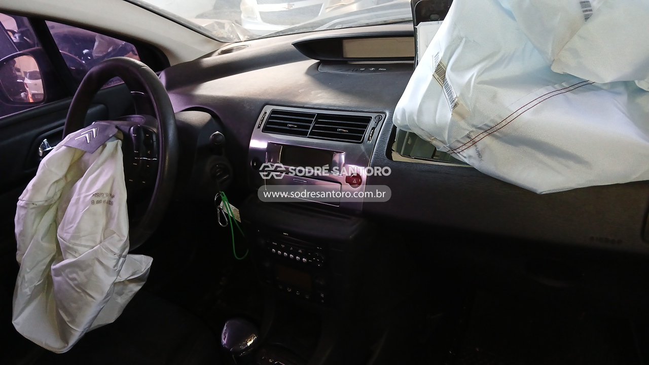 Citroen C4 Pallas - 2011/2011 — foto 6 de 13