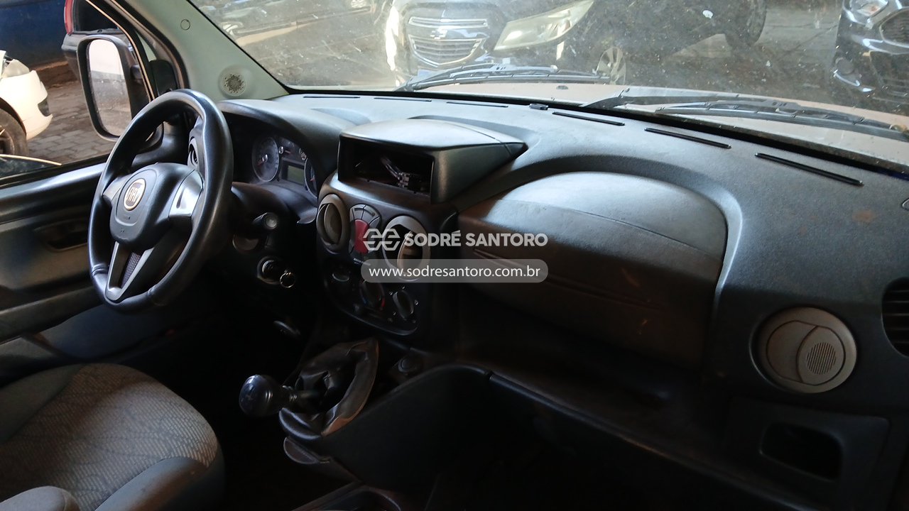 Fiat Doblo Essence 7L E - 2017/2018 — foto 6 de 13