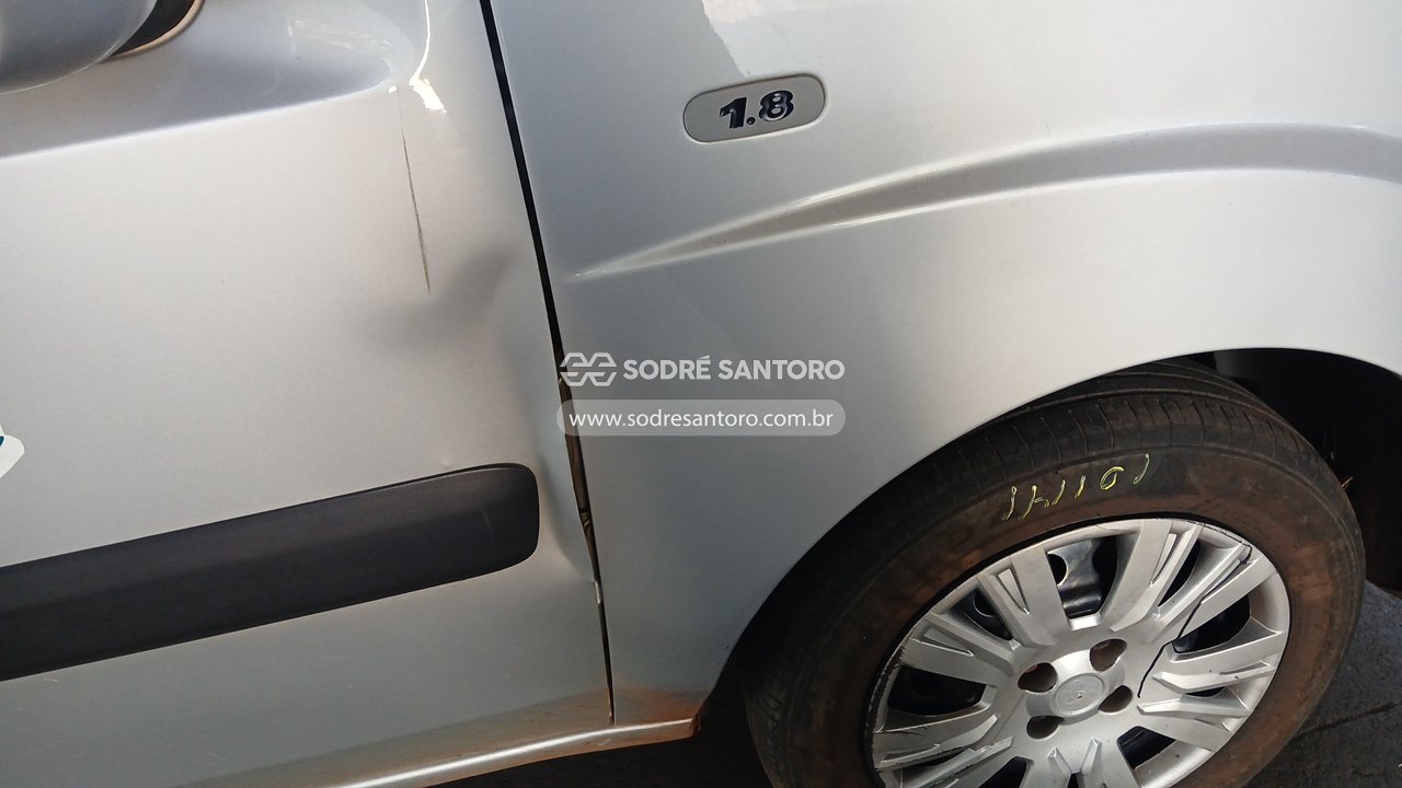 Fiat Doblo Essence 7L E - 2017/2018 — foto 12 de 13