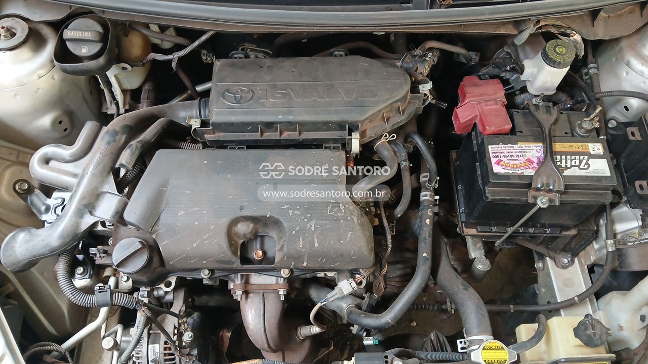 Toyota Etios HB XS 15 - 2014/2014 — foto 5 de 13