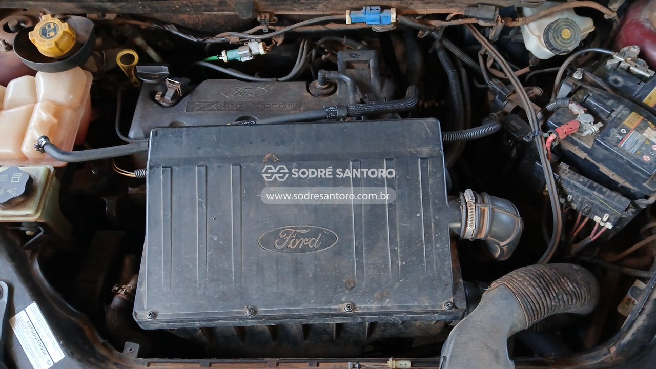 Ford Fiesta 1.6 Flex - 2014/2014 — foto 5 de 13
