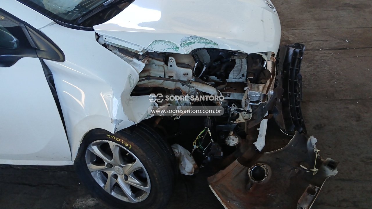 Peugeot 208 Act Pack Bva - 2015/2015 — foto 12 de 13