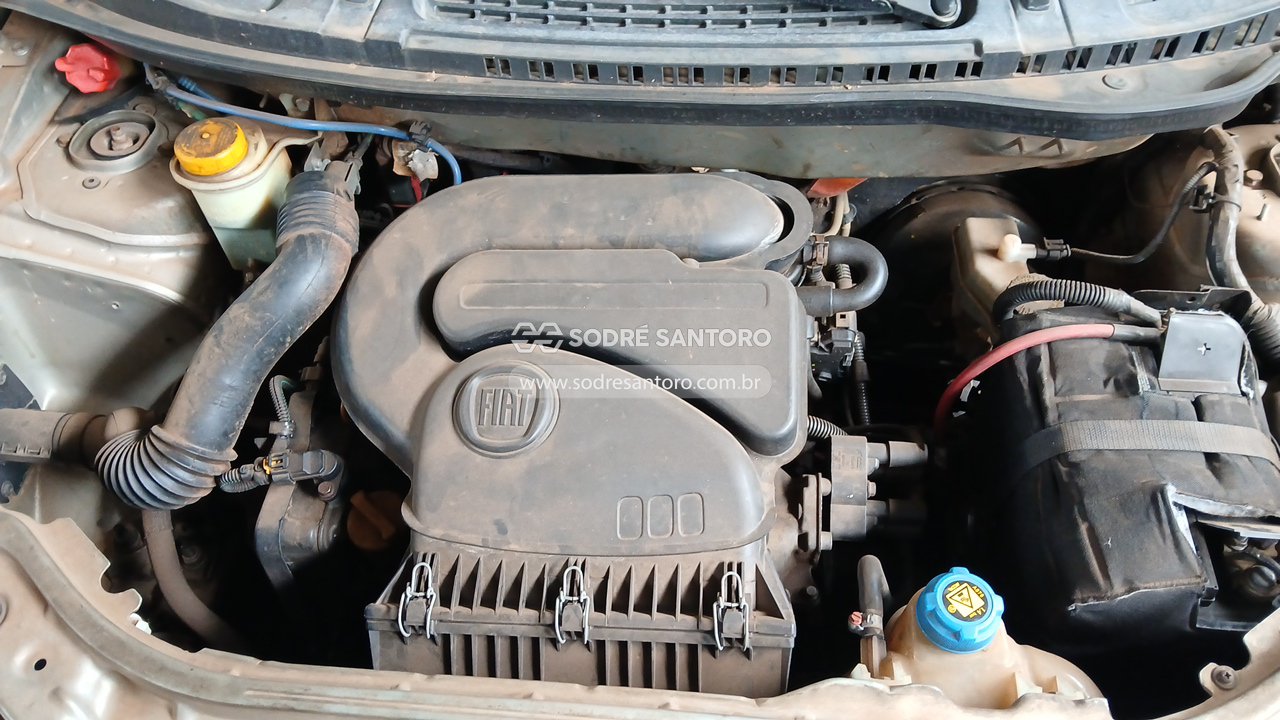 Fiat Uno Vivace 1.0 - 2010/2011 — foto 5 de 13