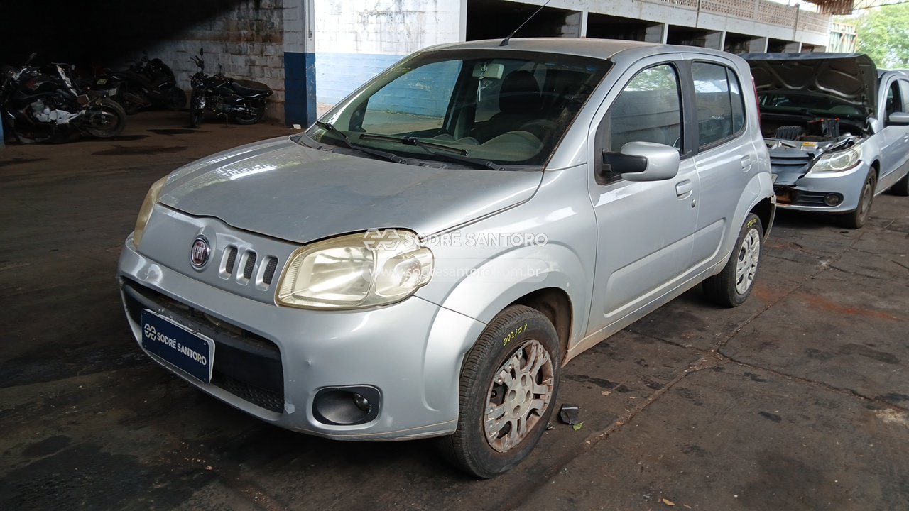 Fiat Uno Vivace 1.0 - 2010/2011 — foto 3 de 13