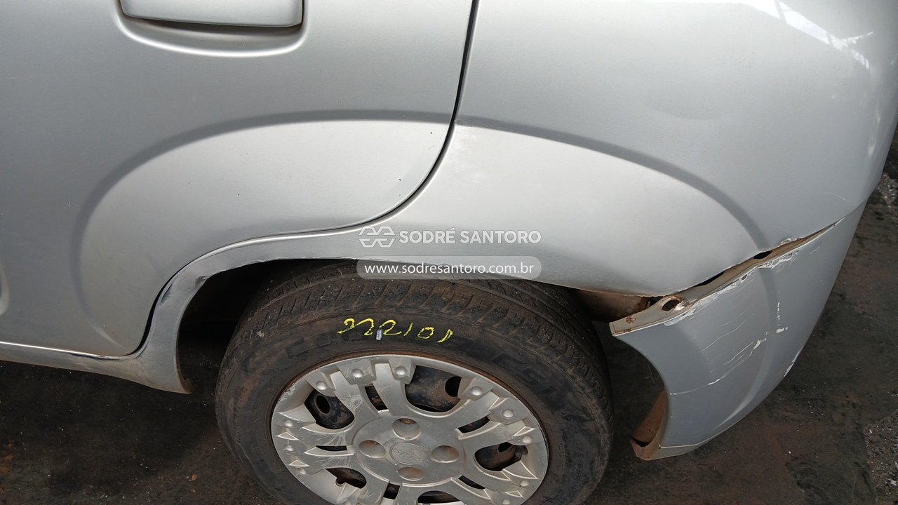 Fiat Uno Vivace 1.0 - 2010/2011 — foto 10 de 13