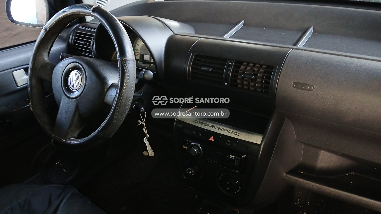 Volkswagen Crossfox - 2008/2009 — foto 6 de 13