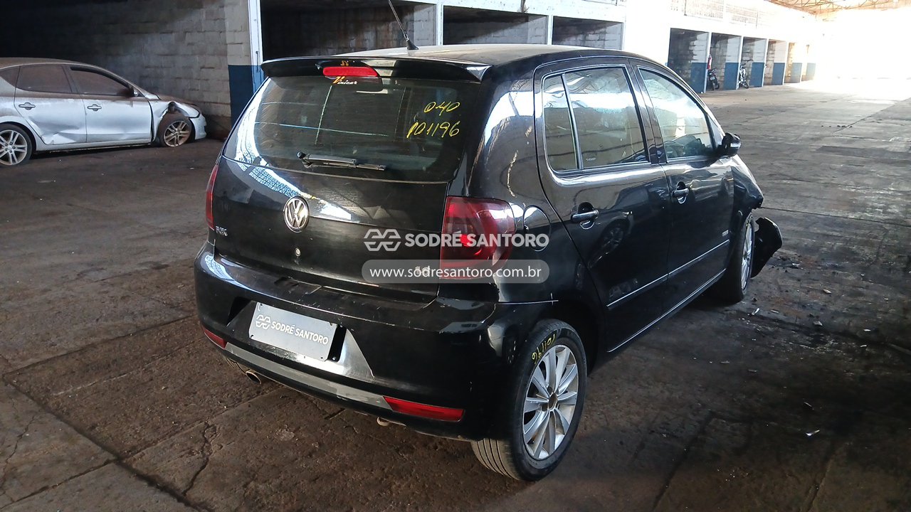Volkswagen Fox 1.6 Prime - 2011/2012 — foto 4 de 13