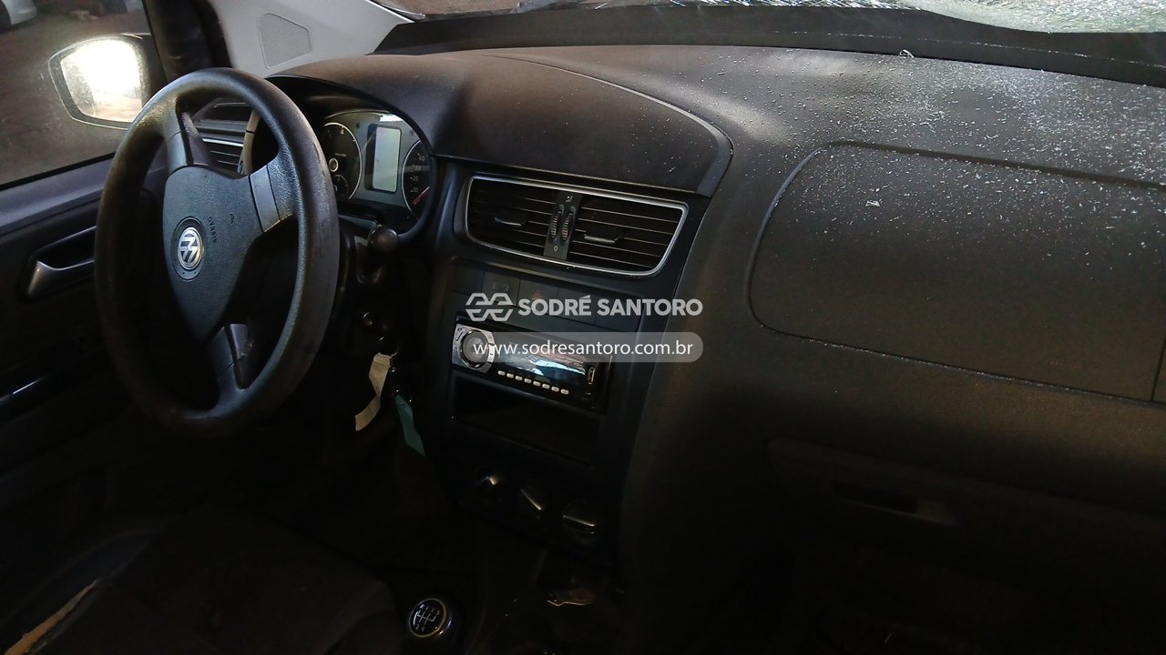 Volkswagen Fox 1.6 Prime - 2011/2012 — foto 6 de 13