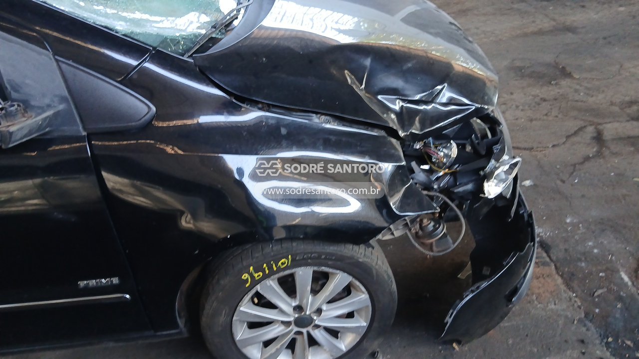 Volkswagen Fox 1.6 Prime - 2011/2012 — foto 11 de 13