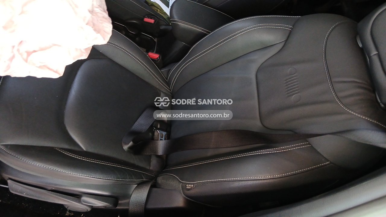 Jeep Renegade Lgtd T270 - 2024/2025 — foto 8 de 13