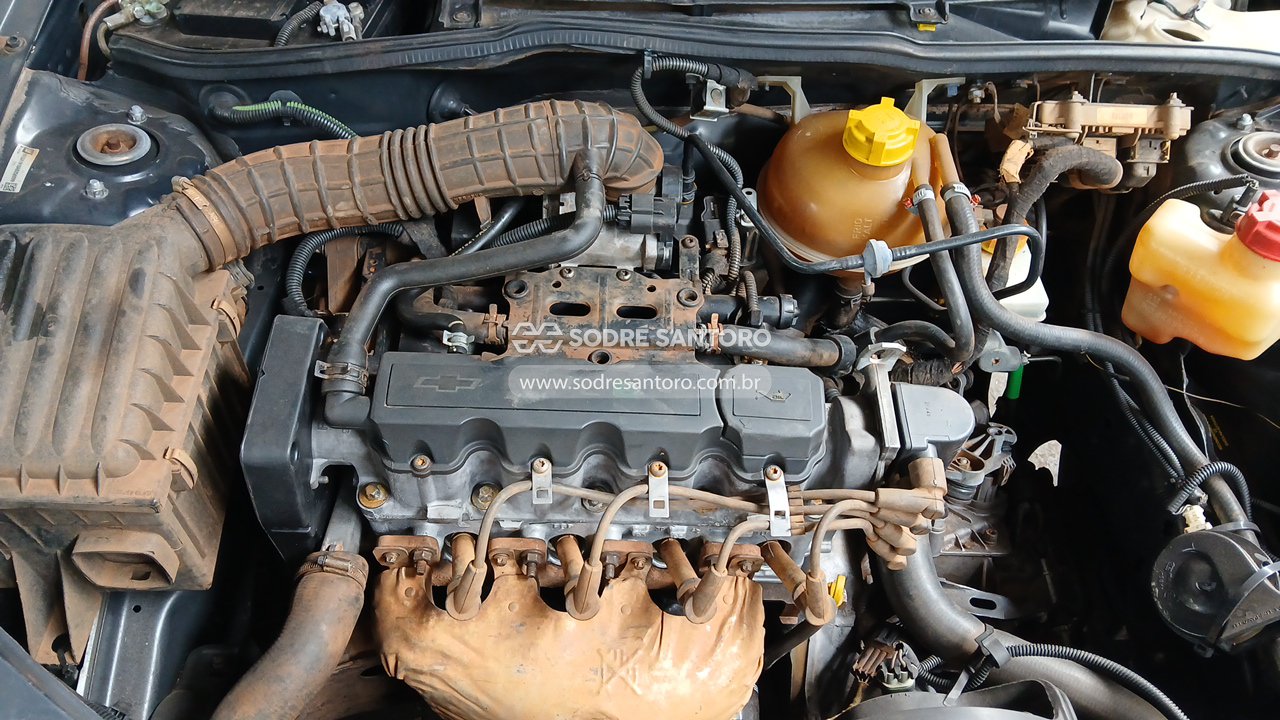 Chevrolet Classic - 2010/2010 — foto 5 de 13
