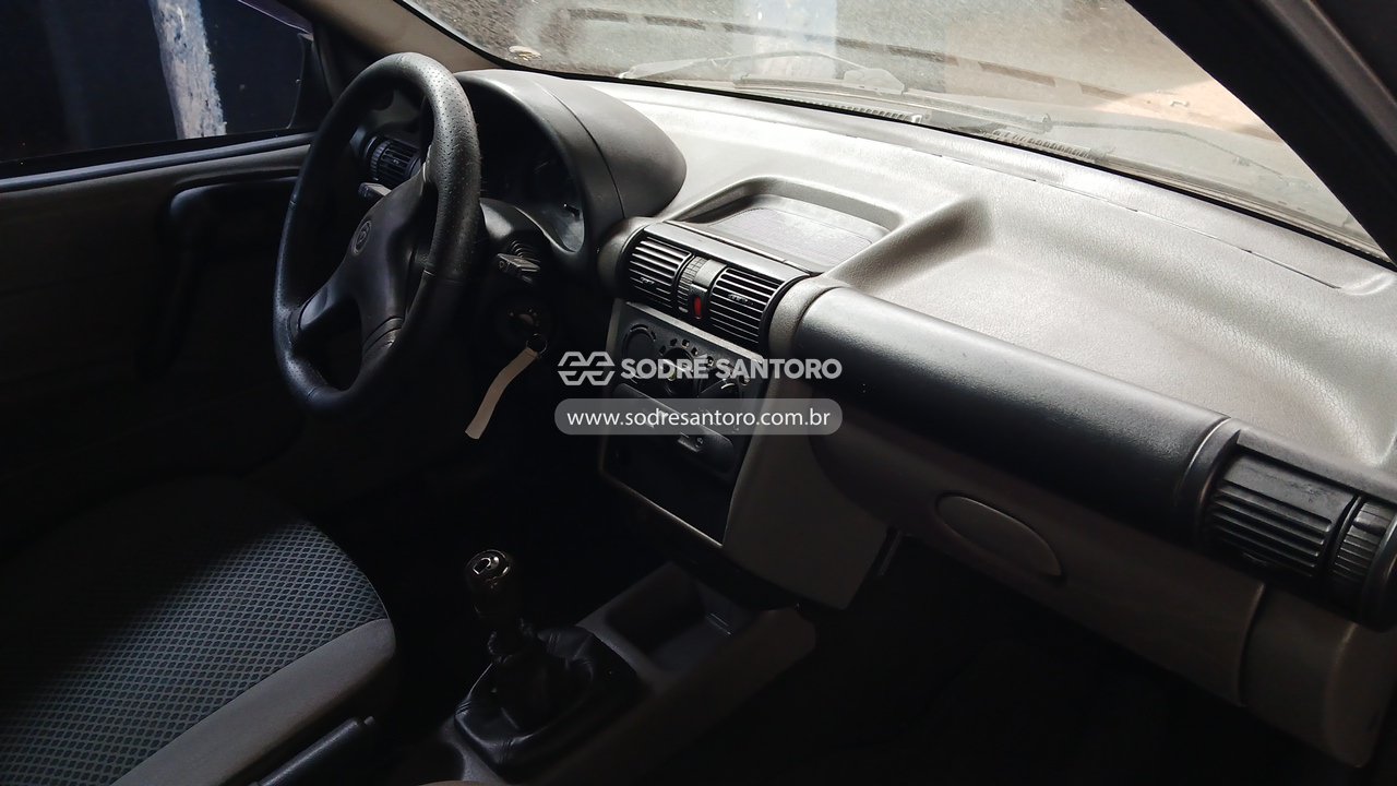 Chevrolet Classic - 2010/2010 — foto 6 de 13
