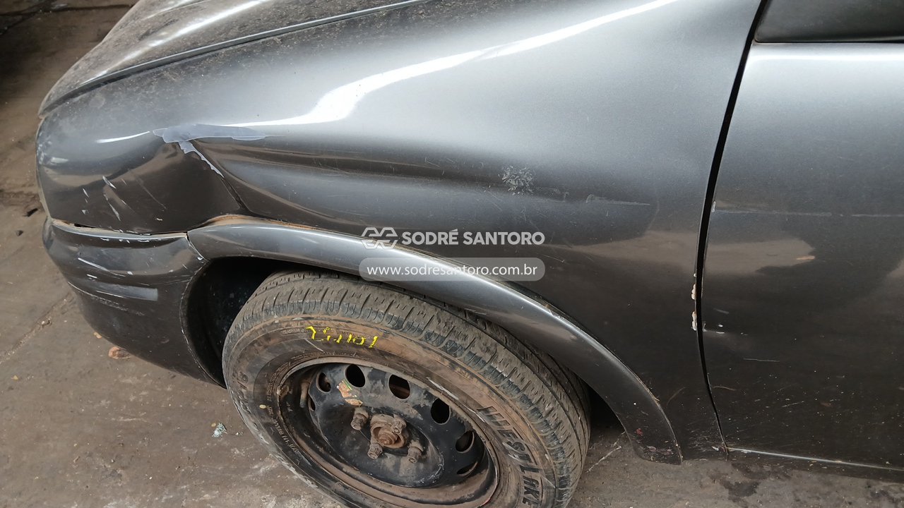 Chevrolet Classic - 2010/2010 — foto 12 de 13