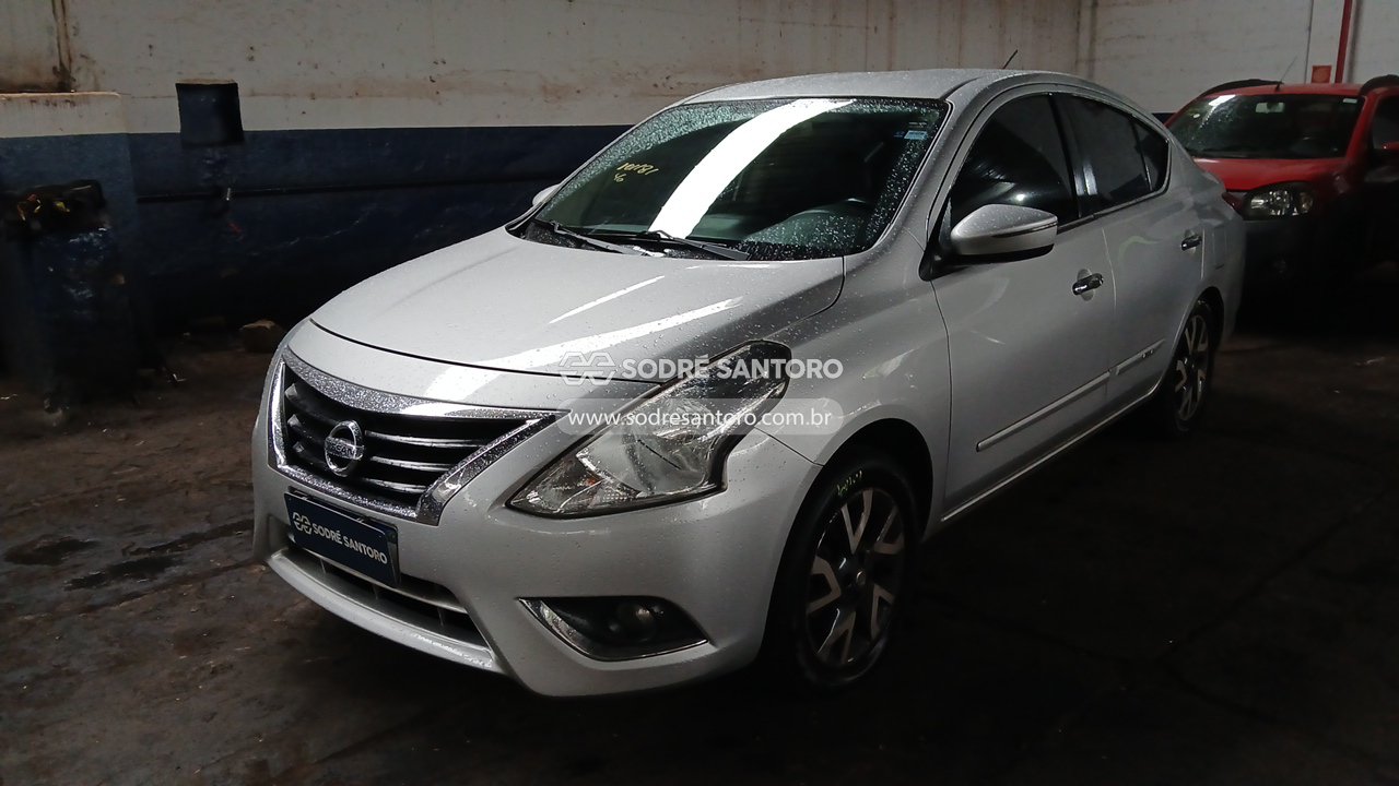 Nissan Versa 16 SL - 2016/2016 — foto 3 de 13
